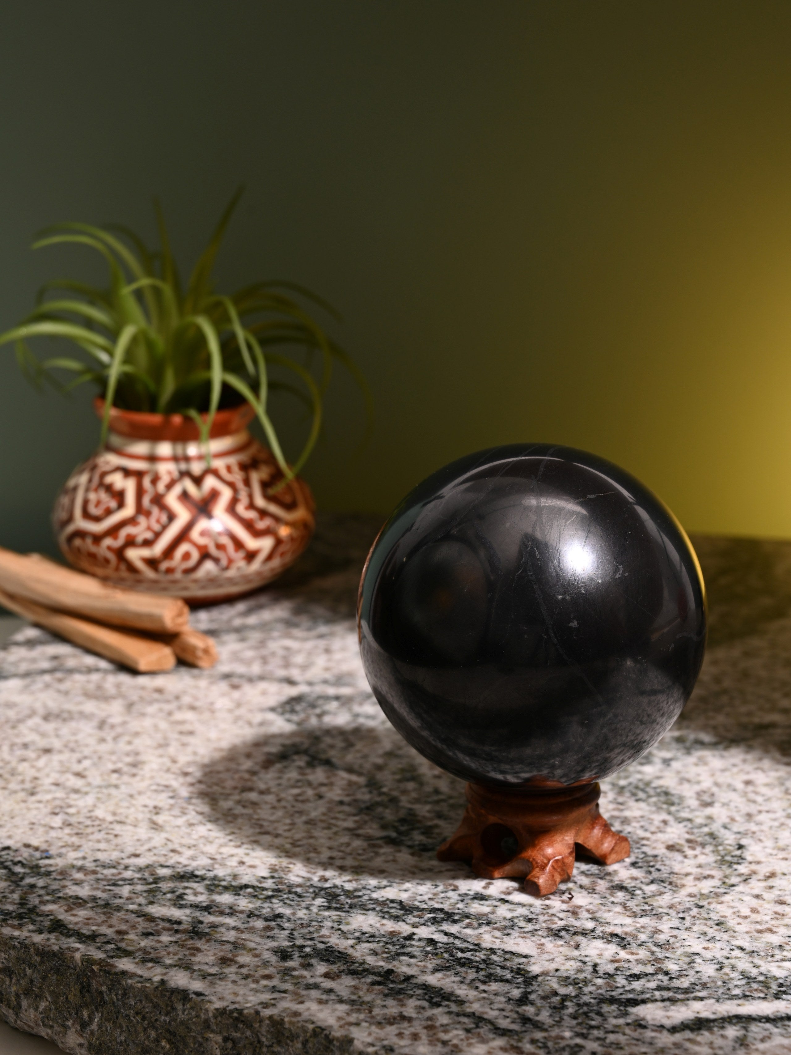 Shungite Sphere LS | Cg10