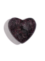 Garnet Heart 1 | Cg98