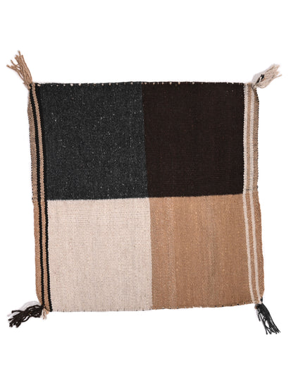 Q'ero Andean Despacho Cloth - Natural - Quarter Design | txd0050