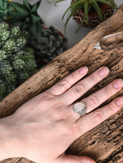 Oval Libyan Desert Glass Ring | js135