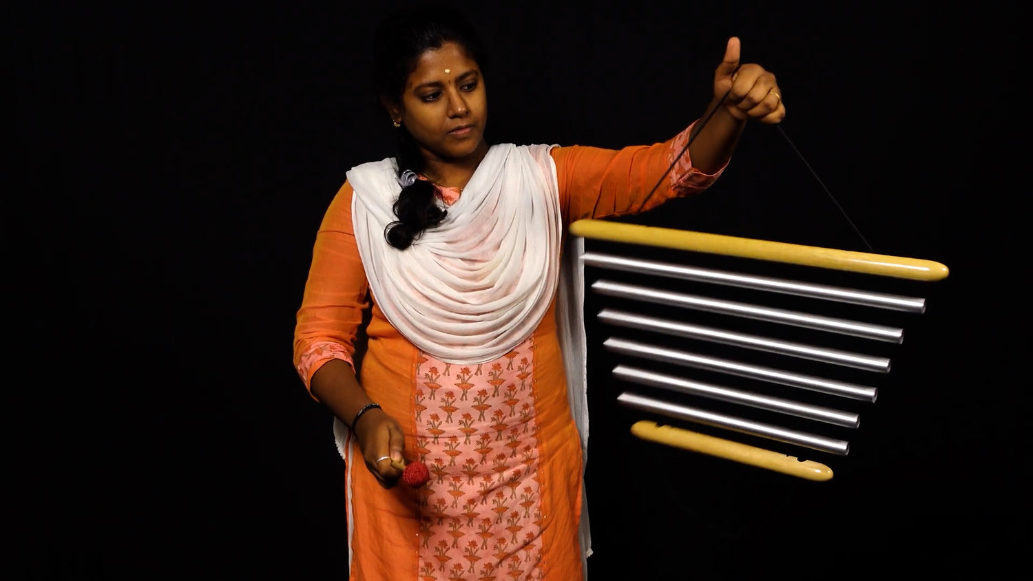 Swinging Chimes 6 Bar Video | mmch13-Water