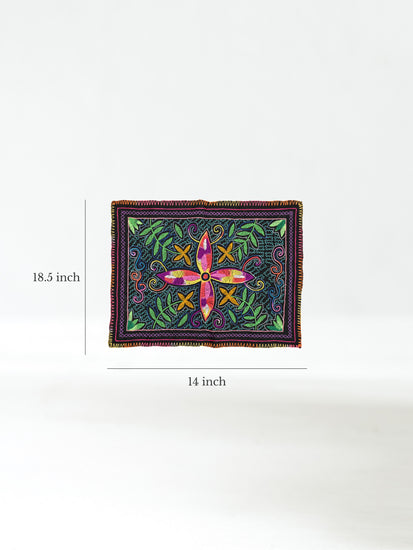 Shipibo Embroidery Cloth - Medium Dimension | tx0465
