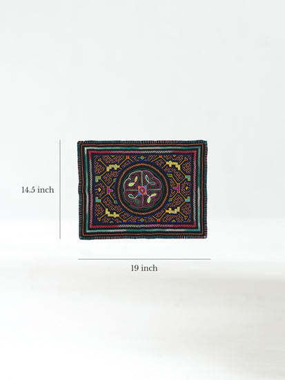 Shipibo Embroidery Cloth - Medium Dimension | tx0475