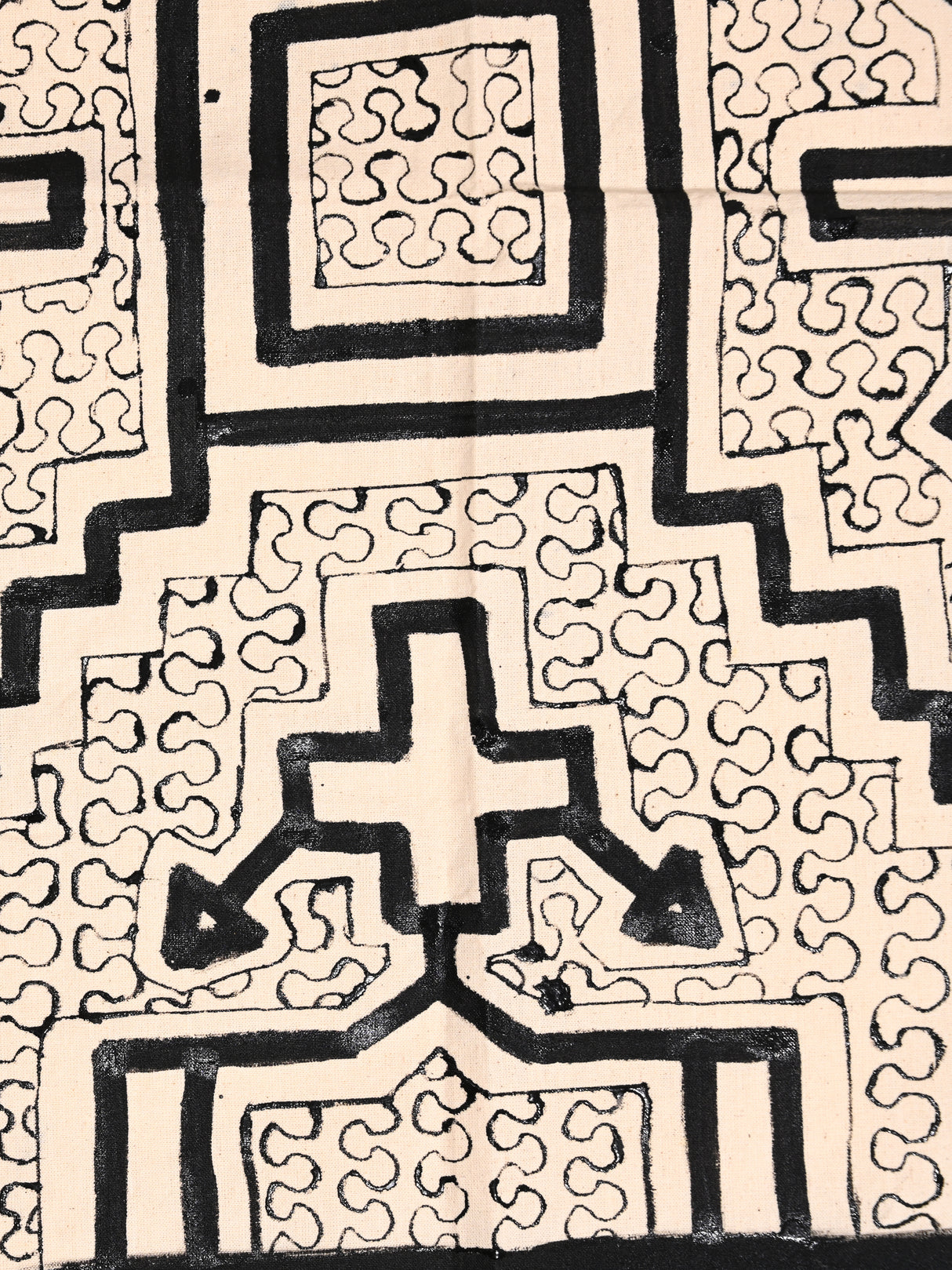 2NDS/DISCOUNTED Shipibo Painted Cloth - White-Black
