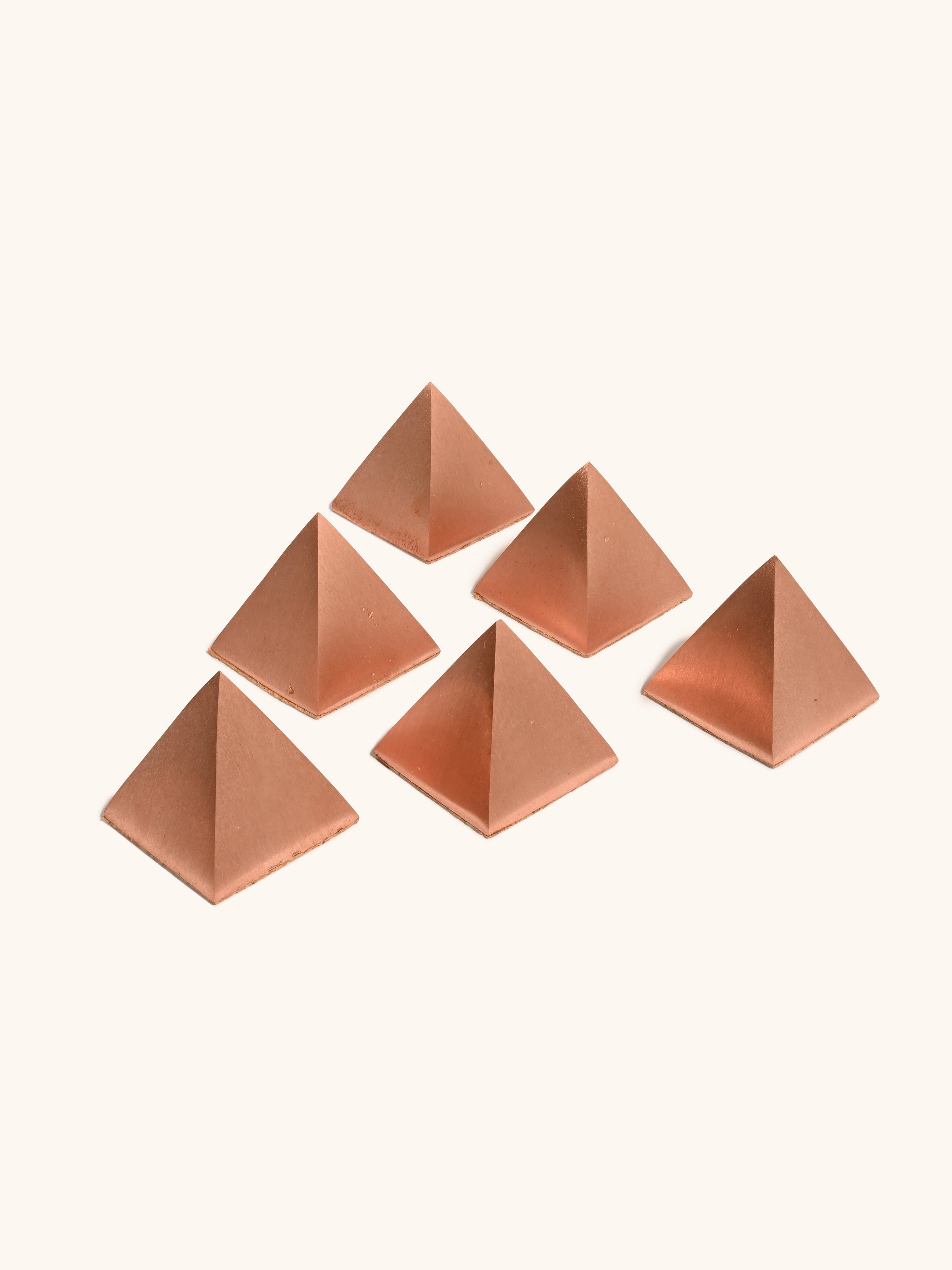 Copper Pyramid, Cg375