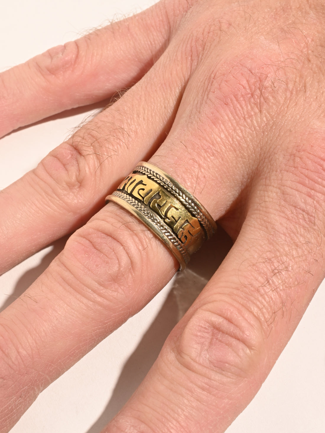 Tibetan Om Mane Padme Hum Ring - Brass | j0400 | Shamans Market